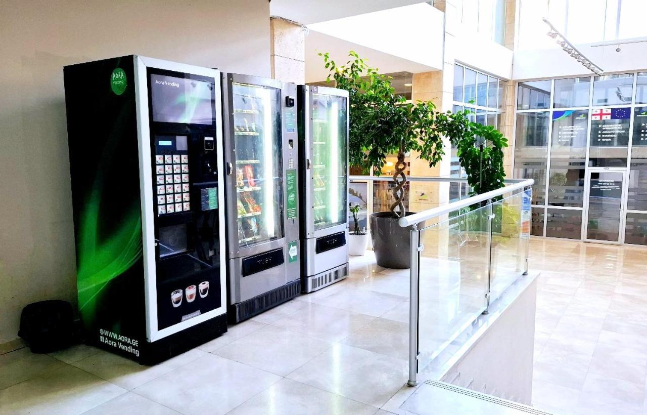 City Center 2Bdr Apartment Near Rustaveli Av. Tbilisi ภายนอก รูปภาพ